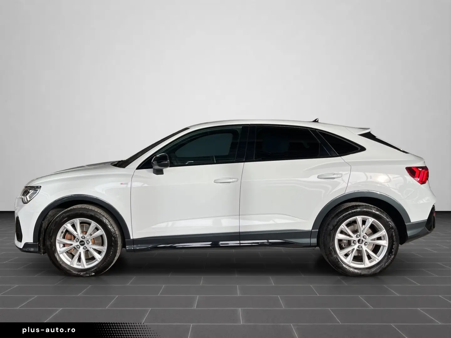 AUDI Q3 S line 40 TFSI quattro 140(190) kW(PS) S tron