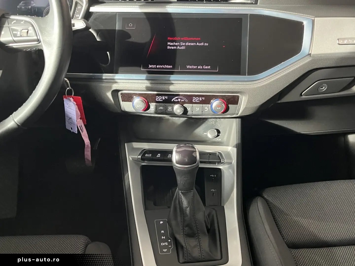 AUDI Q3 S line 40 TFSI quattro 140(190) kW(PS) S tron