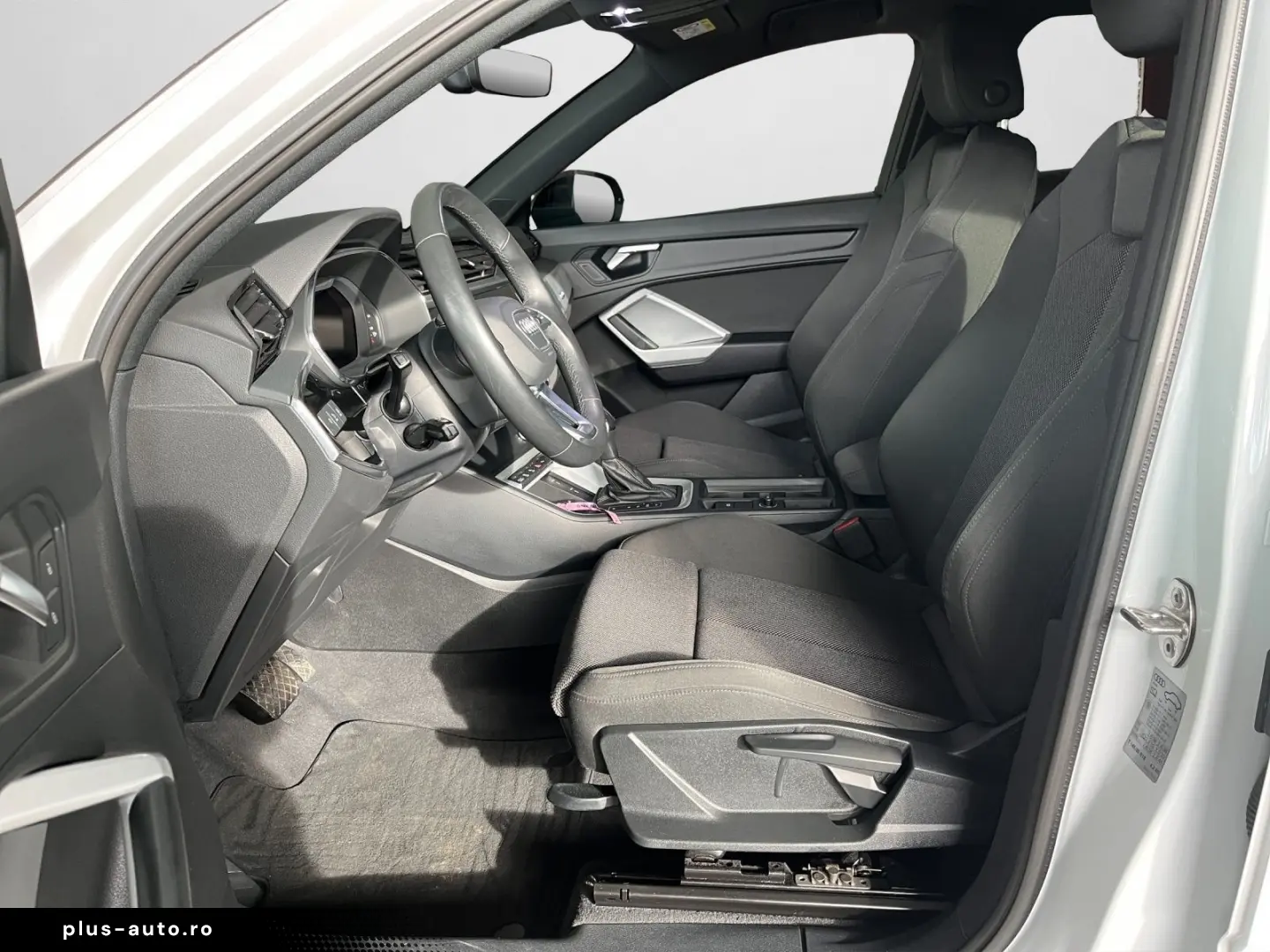 AUDI Q3 S line 40 TFSI quattro 140(190) kW(PS) S tron