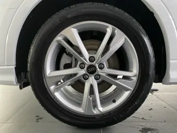 AUDI Q3 Sportback S line 40 TFSI quattro PANO AHK ACC