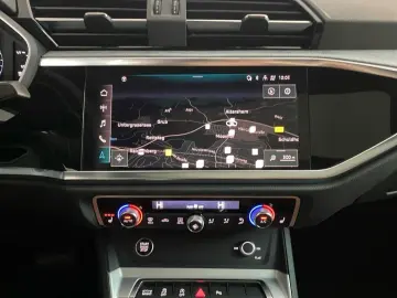 AUDI Q3 Sportback S line 40 TFSI quattro PANO AHK ACC