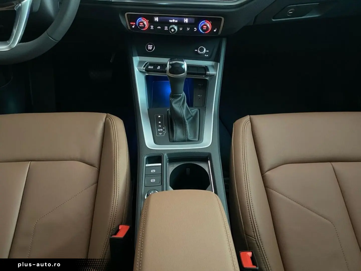 AUDI Q3 Sportback S line 40 TFSI quattro PANO AHK ACC