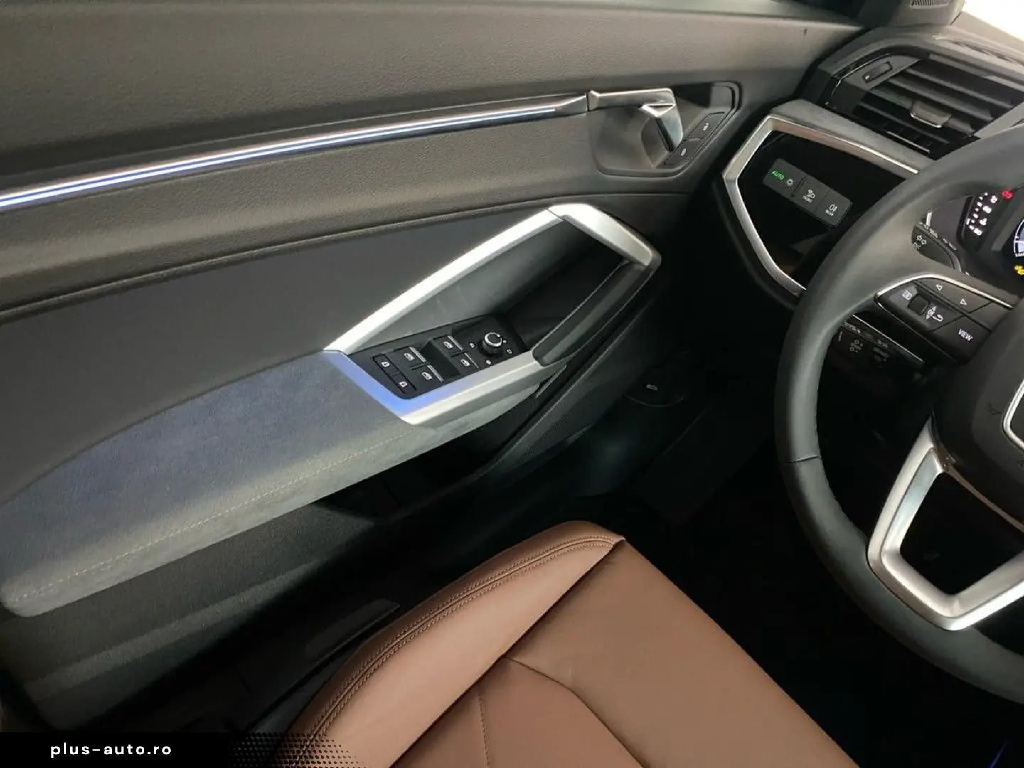 AUDI Q3 Sportback S line 40 TFSI quattro PANO AHK ACC