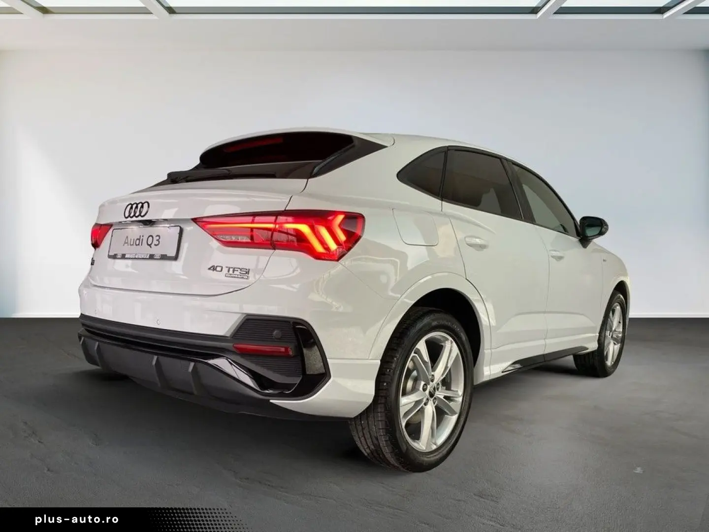 AUDI Q3 Sportback S line 40 TFSI quattro PANO AHK ACC