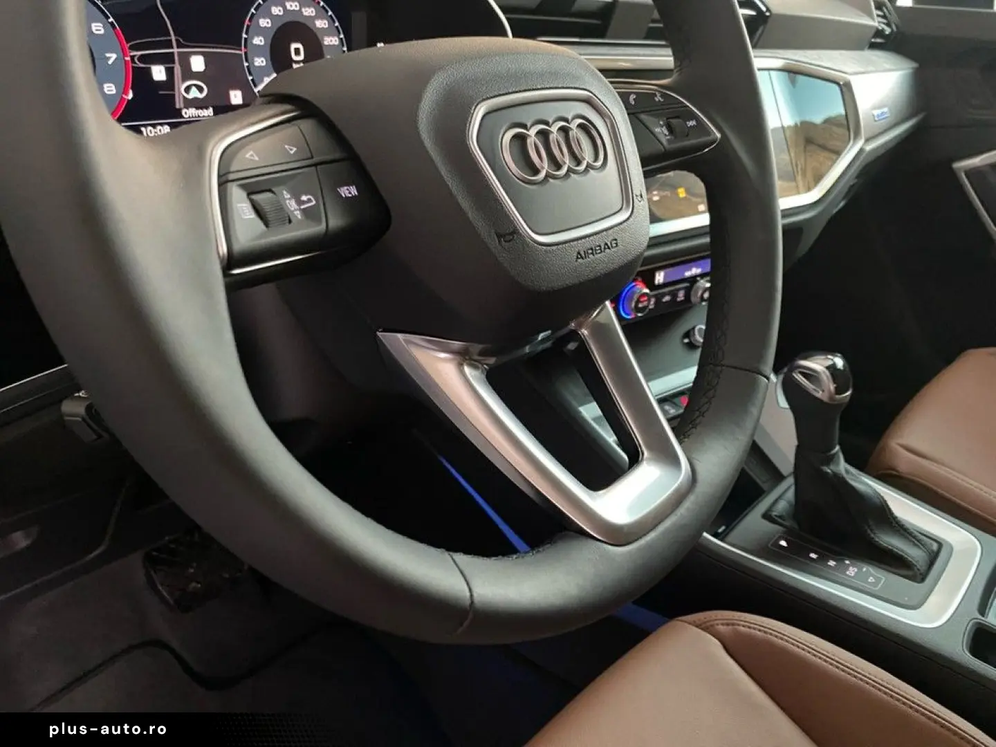 AUDI Q3 Sportback S line 40 TFSI quattro PANO AHK ACC