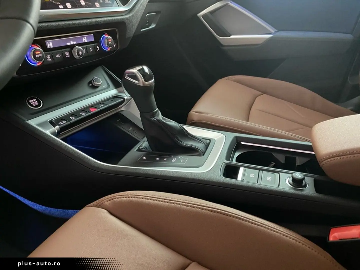 AUDI Q3 Sportback S line 40 TFSI quattro PANO AHK ACC