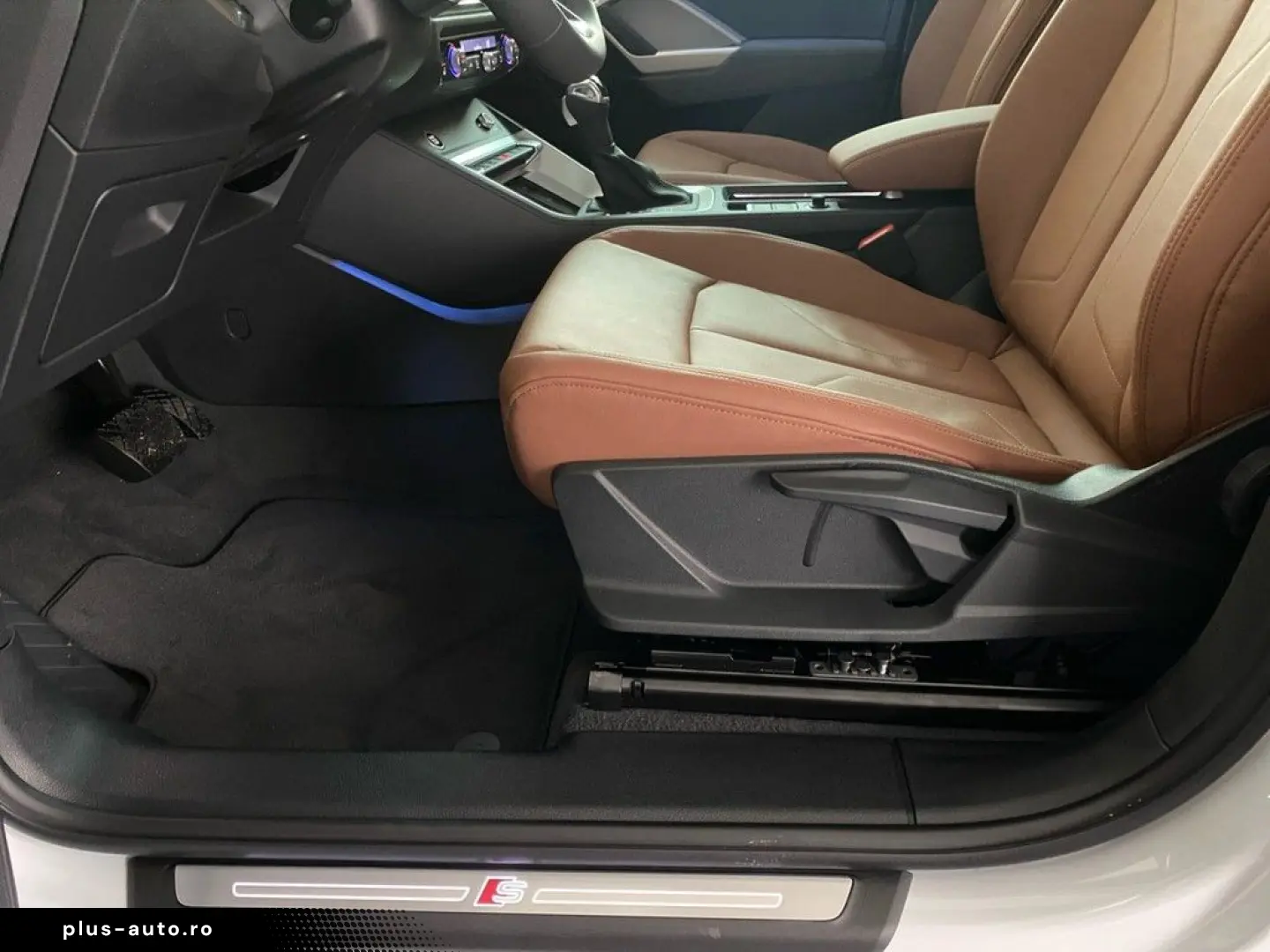 AUDI Q3 Sportback S line 40 TFSI quattro PANO AHK ACC