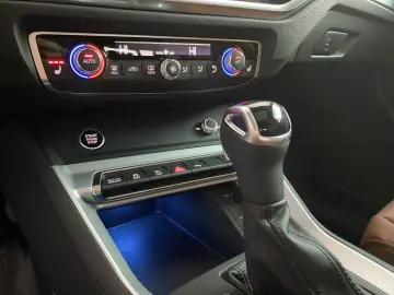 AUDI Q3 Sportback S line 40 TFSI quattro PANO AHK ACC