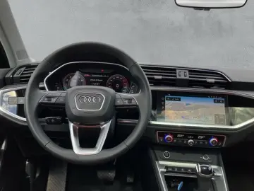 AUDI Audi Q3 Sportback 40 TFSI quattro S line Virtual