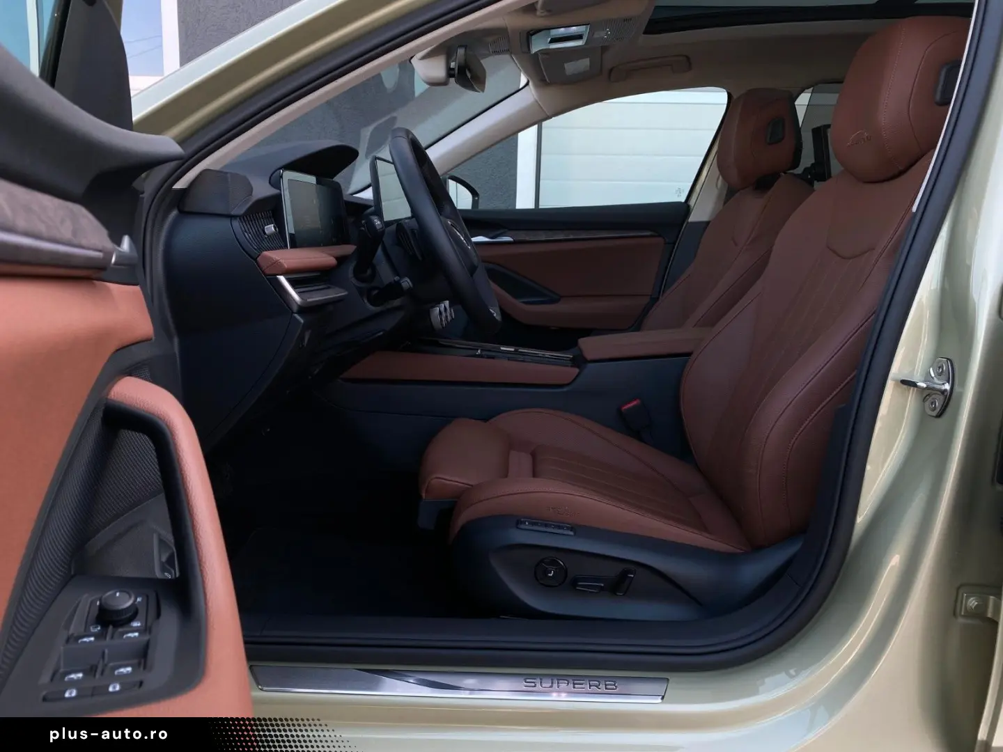 SKODA SUPERB COMBI L&K 4x4 SUITE VOLL GARANTIE-10 2029