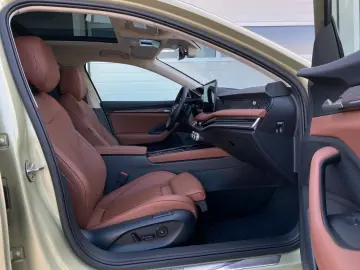 SKODA SUPERB COMBI L&K 4x4 SUITE VOLL GARANTIE-10 2029