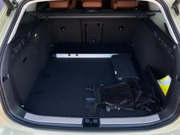 SKODA SUPERB COMBI L&K 4x4 SUITE VOLL GARANTIE-10 2029