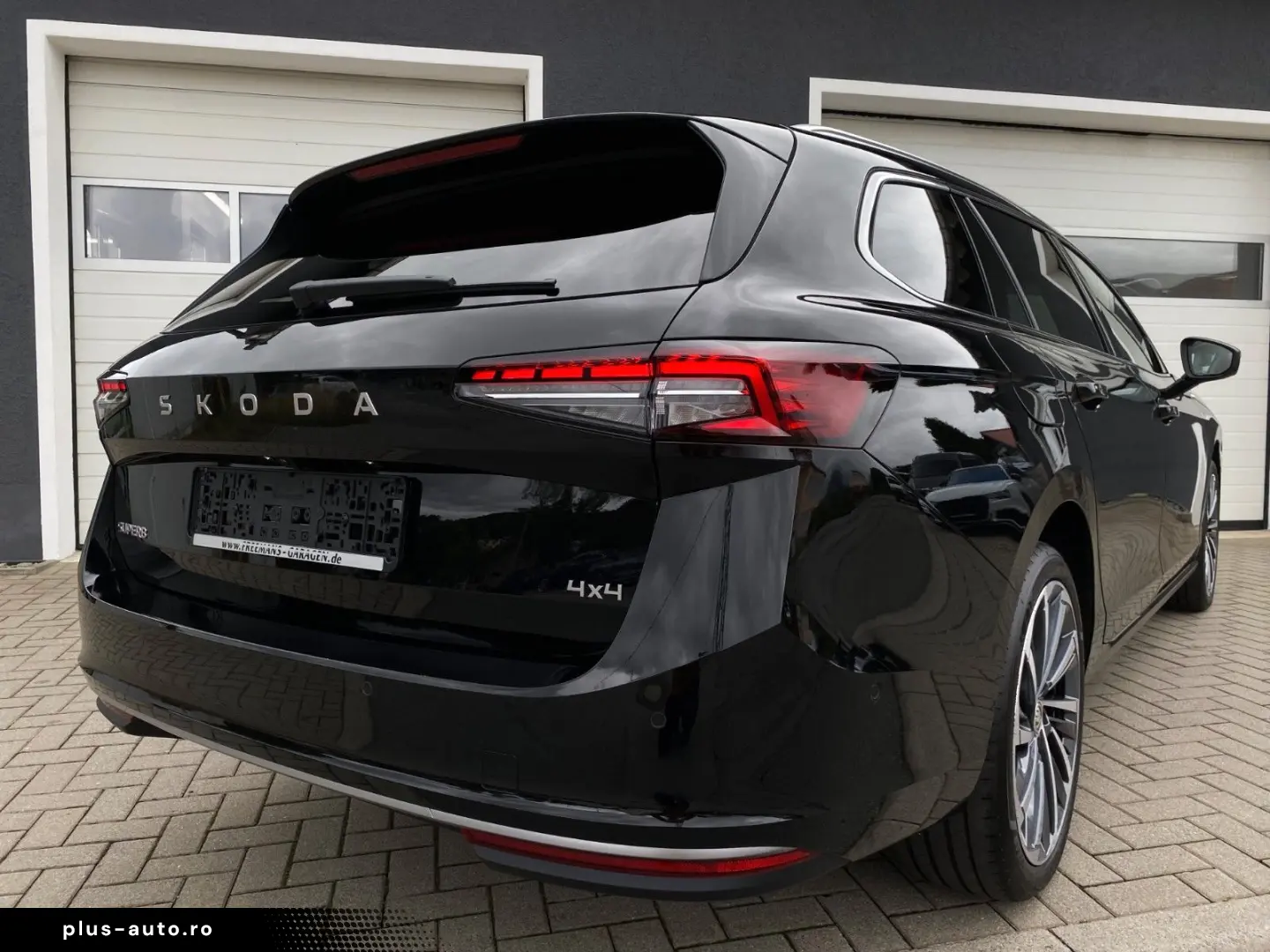 SKODA SUPERB COMBI 4x4 L&K  SUITE TSI VOLL GARANTIE-29