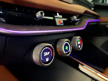 SKODA SUPERB COMBI 4x4 L&K  SUITE TSI VOLL GARANTIE-29