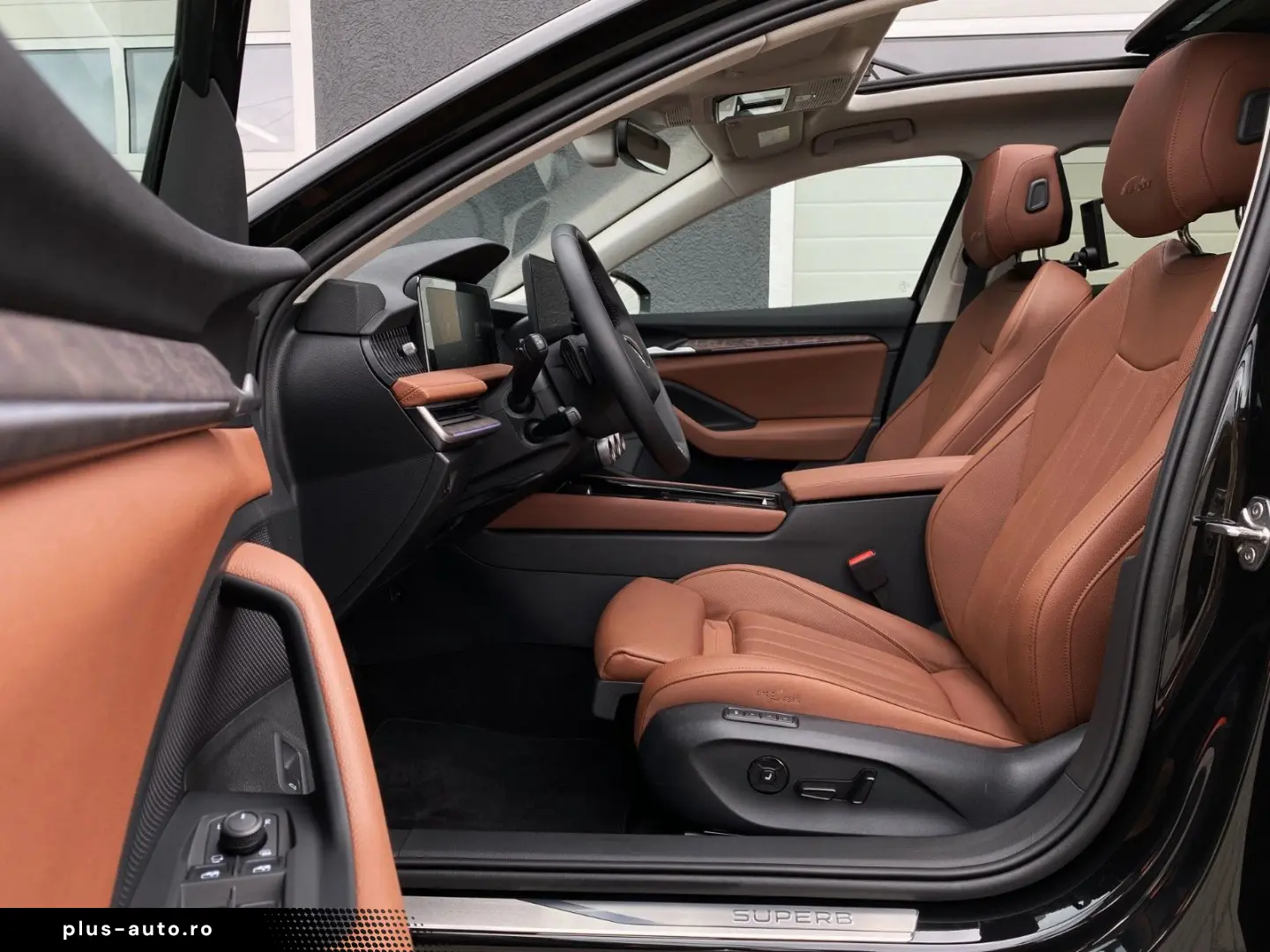 SKODA SUPERB COMBI 4x4 L&K  SUITE TSI VOLL GARANTIE-29