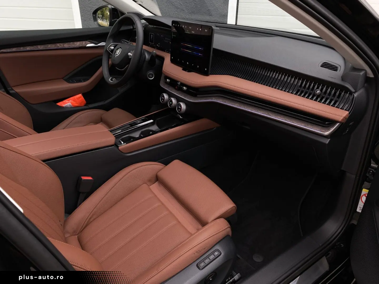 SKODA SUPERB COMBI 4x4 L&K  SUITE TSI VOLL GARANTIE-29