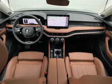 SKODA SUPERB COMBI 4x4 L&K  SUITE TSI VOLL GARANTIE-29