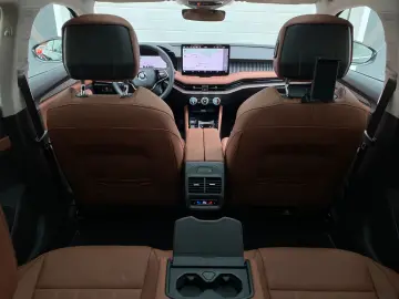 SKODA SUPERB COMBI 4x4 L&K  SUITE TSI VOLL GARANTIE-29