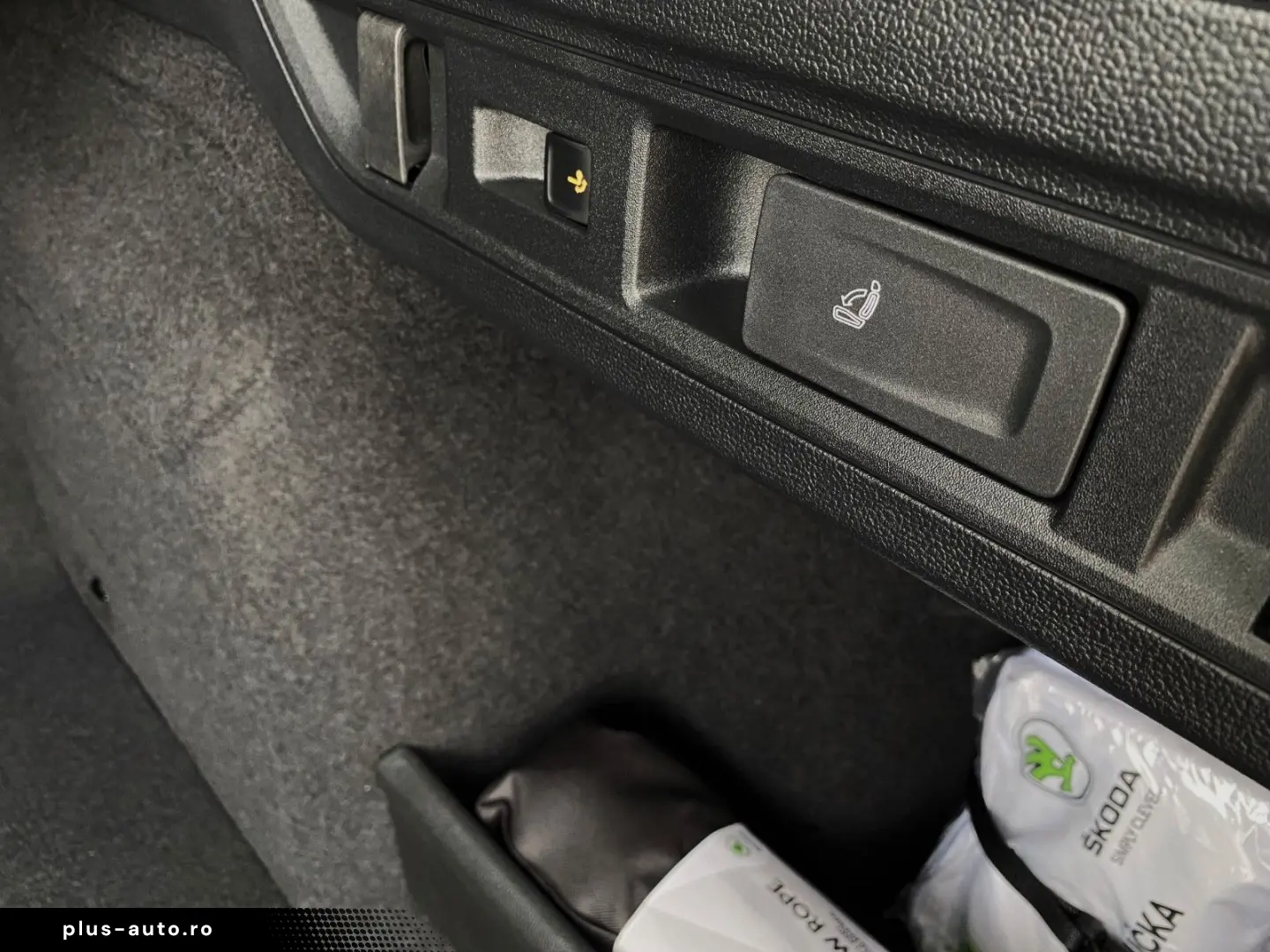 SKODA SUPERB COMBI 4x4 L&K  SUITE TSI VOLL GARANTIE-29