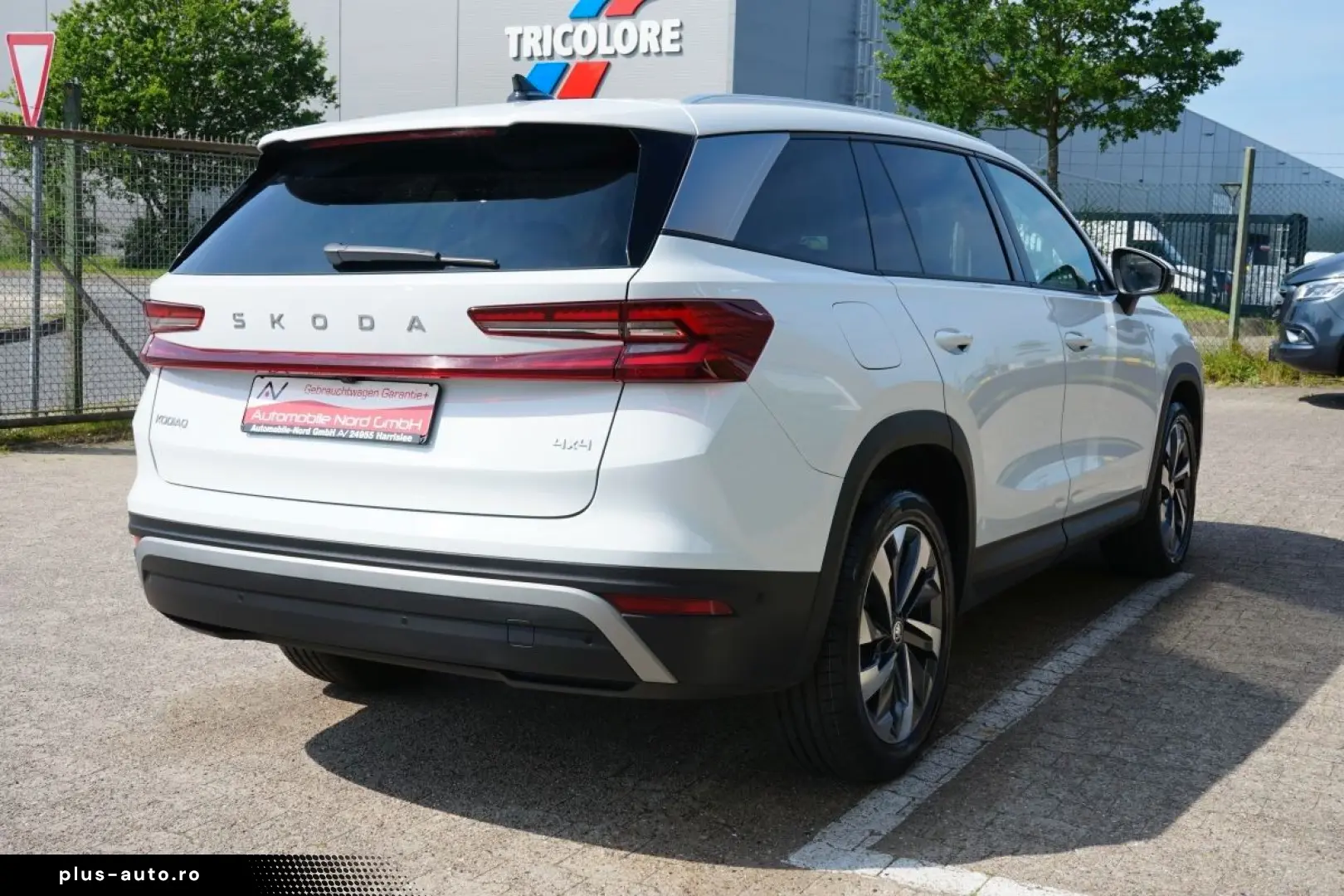SKODA Kodiaq 2.0 TDI 193 PS 4x4 Sport Head Up 7 Sitzer