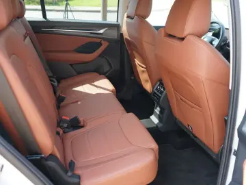 SKODA Kodiaq 2.0 TDI 193 PS 4x4 Sport Head Up 7 Sitzer