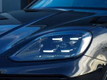 PORSCHE Cayenne 3.0 E-Hybrid