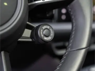 PORSCHE Cayenne E-Hybrid SportDesign Paket HD-Matrix HUD