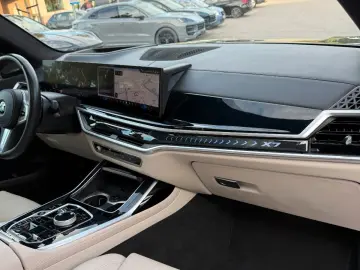 BMW X7 xDrive 40d M Sportpaket Pano H&K 7 Sitze