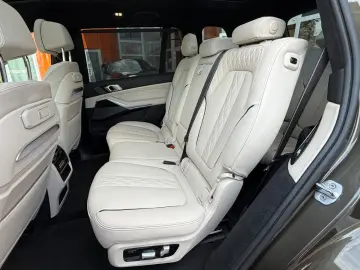 BMW X7 xDrive 40d M Sportpaket Pano H&K 7 Sitze