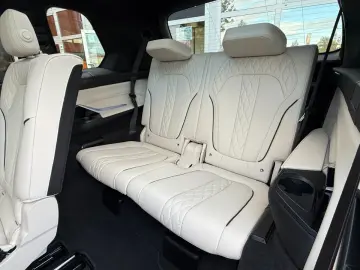 BMW X7 xDrive 40d M Sportpaket Pano H&K 7 Sitze