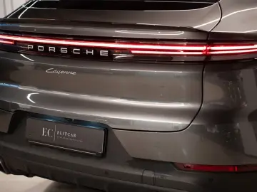 PORSCHE Cayenne Coupe