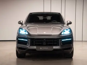 PORSCHE Cayenne Coupe