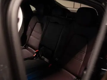 PORSCHE Cayenne Coupe