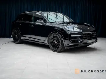 PORSCHE Cayenne E-Hyb SportDesign
