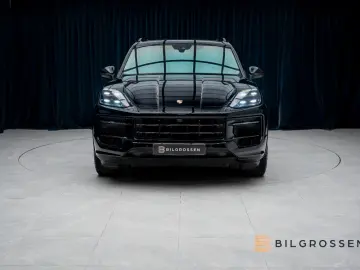 PORSCHE Cayenne E-Hyb SportDesign