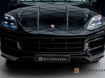 PORSCHE Cayenne E-Hyb SportDesign