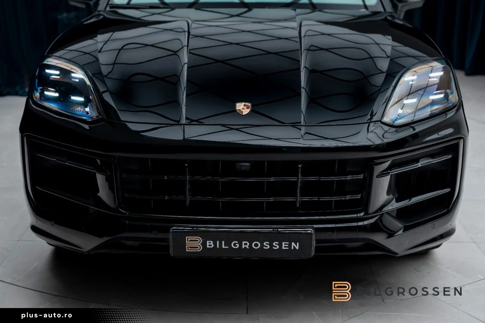 PORSCHE Cayenne E-Hyb SportDesign