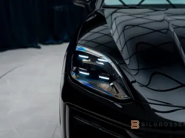 PORSCHE Cayenne E-Hyb SportDesign