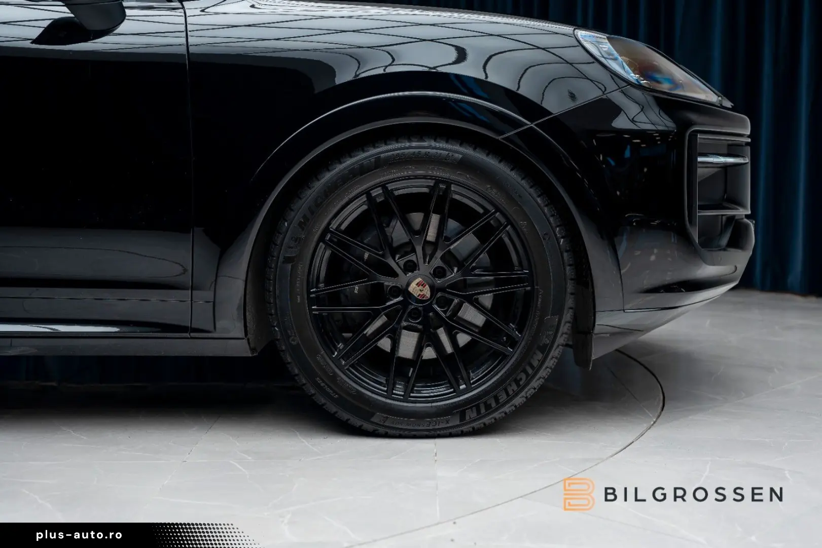 PORSCHE Cayenne E-Hyb SportDesign