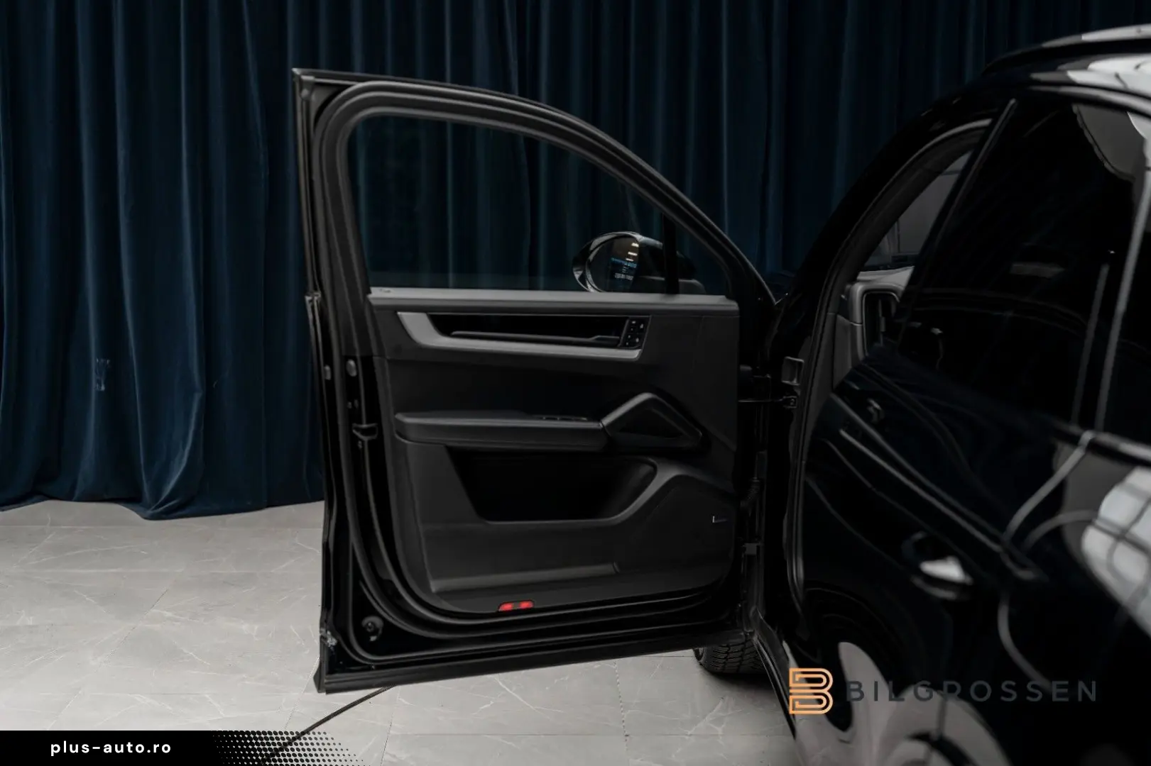 PORSCHE Cayenne E-Hyb SportDesign