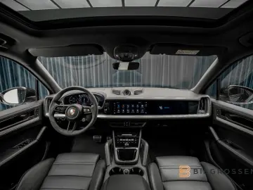 PORSCHE Cayenne E-Hyb SportDesign