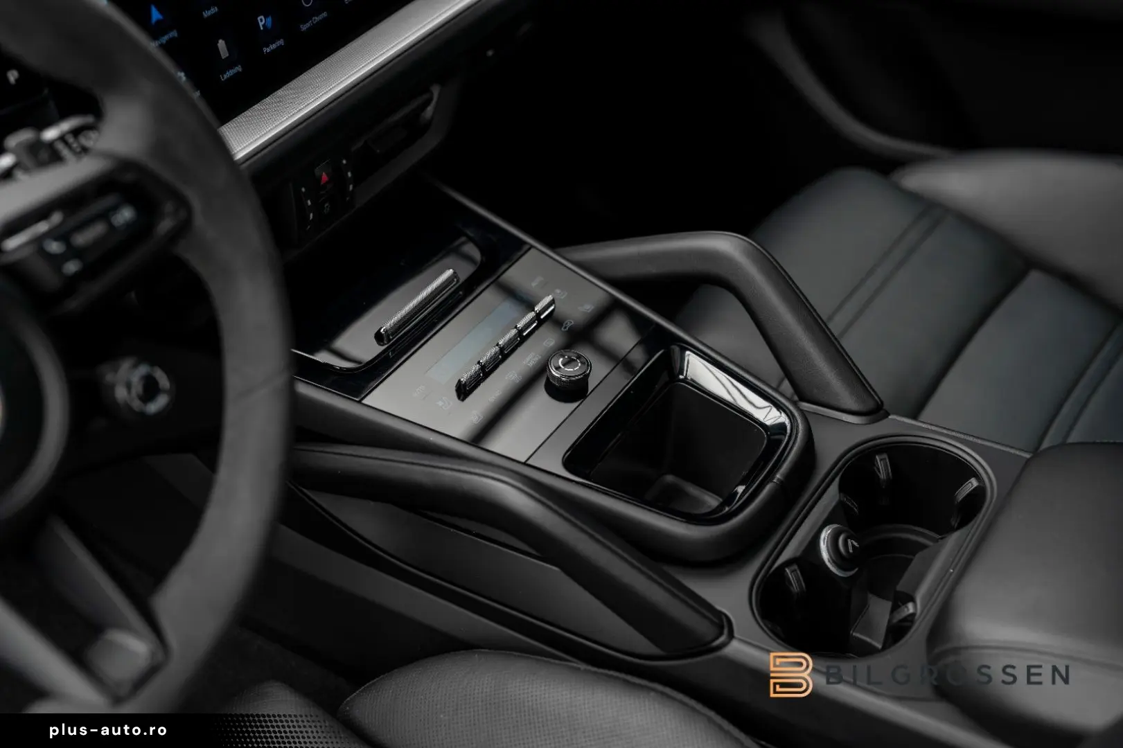 PORSCHE Cayenne E-Hyb SportDesign