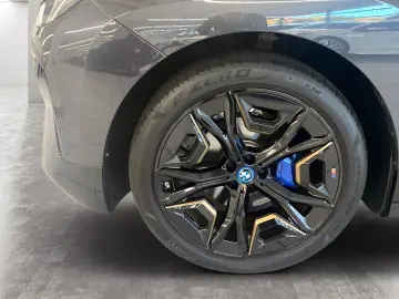 BMW iX xDrive40 AHK Driv.Assist.Prof Kamera