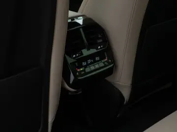 BMW iX xD40 Laser 360 DAB H K SoftCl ACC AHK Sport