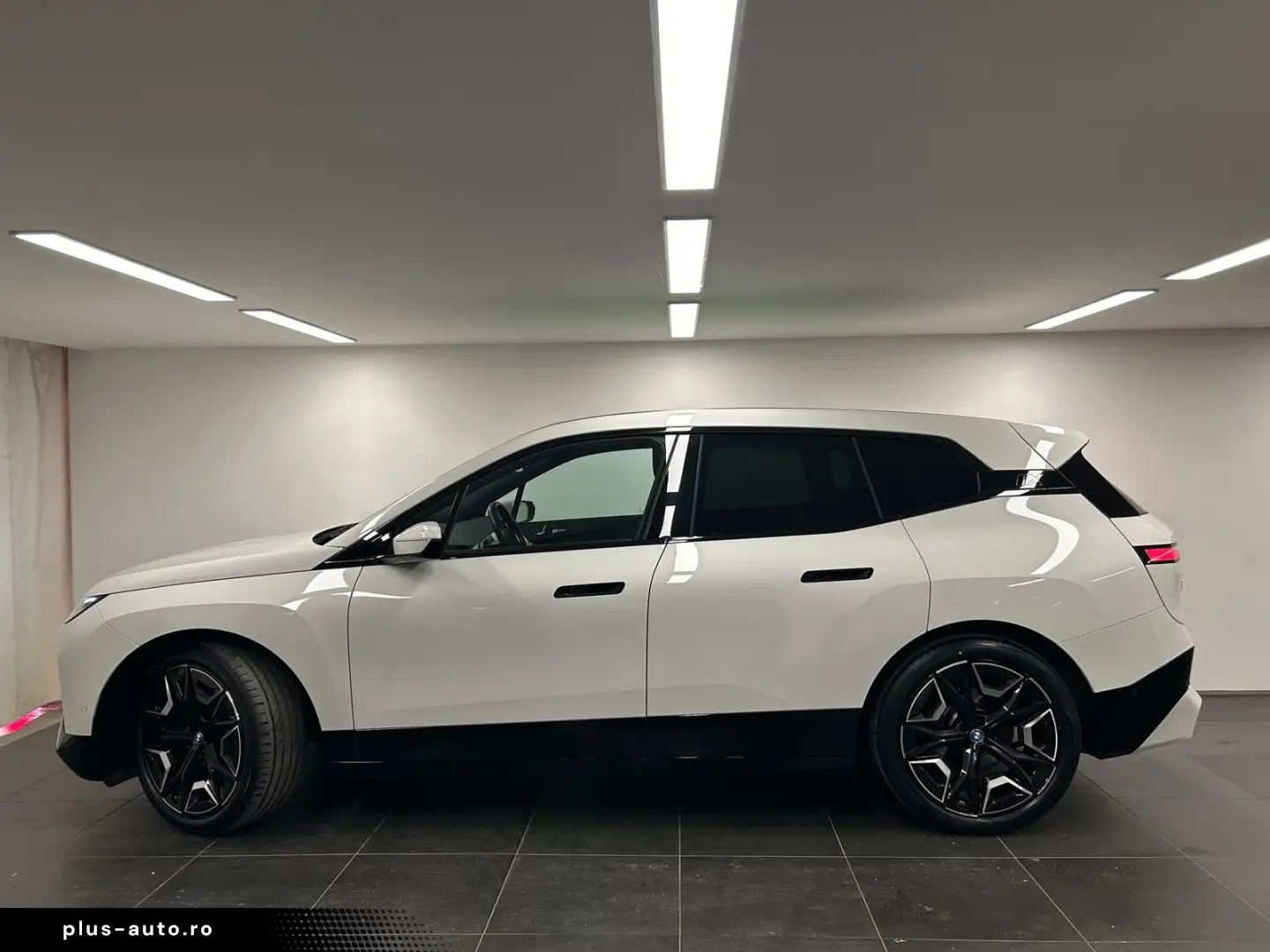 BMW iX xDrive40 Sportpaket Drivingass. Parkass. Harm