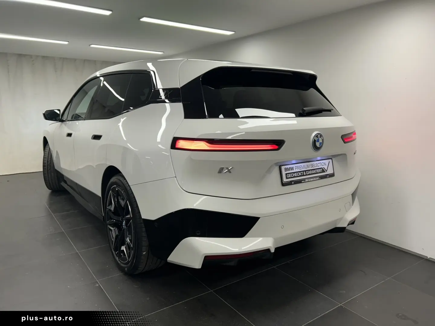 BMW iX xDrive40 Sportpaket Drivingass. Parkass. Harm