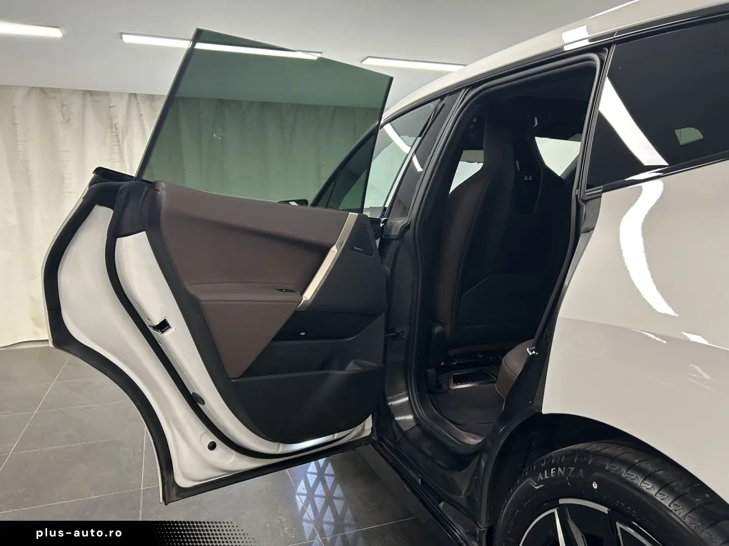 BMW iX xDrive40 Sportpaket Drivingass. Parkass. Harm