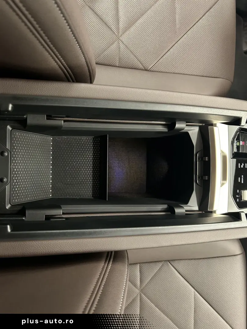 BMW iX xDrive40 Sportpaket Drivingass. Parkass. Harm