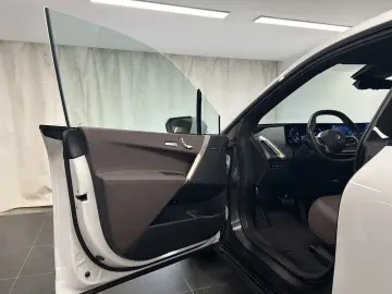 BMW iX xDrive40 Sportpaket Drivingass. Parkass. Harm