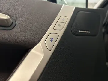 BMW iX xDrive40 Sportpaket Drivingass. Parkass. Harm